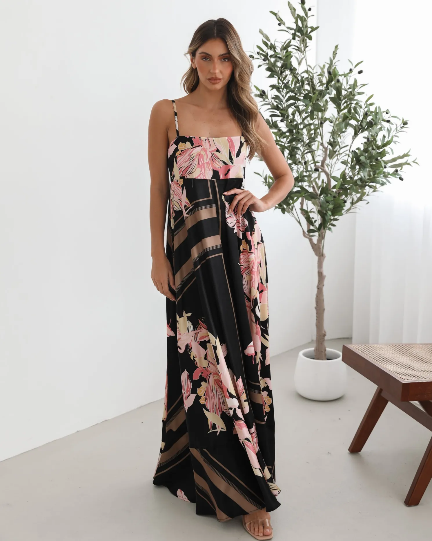 Deyah Dress - Black Floral